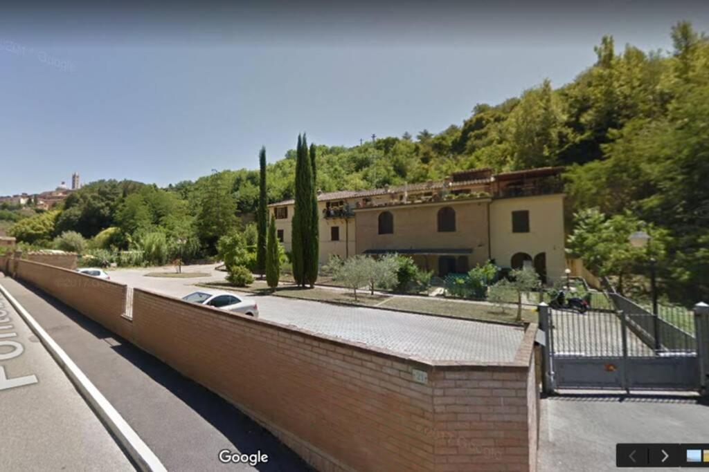 Апартаменты Casazappa - In Centro A Piedi, Parcheggio E Giardino Privato Сиена Экстерьер фото